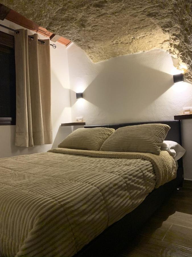 Apartamentos3Cuevas Setenil De Las Bodegas Екстер'єр фото