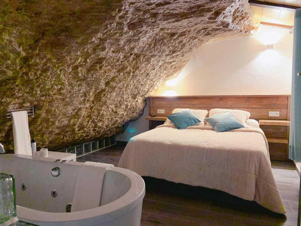 Apartamentos3Cuevas Setenil De Las Bodegas Екстер'єр фото